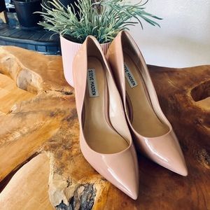 Steve Madden nude pumps